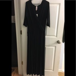 Black 3/4 sleeve maxi dress